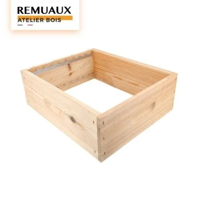 Hausse Dadant mi-bois 10 cadres / divisible Hausse Dadant mi-bois 10 cadres / divisible