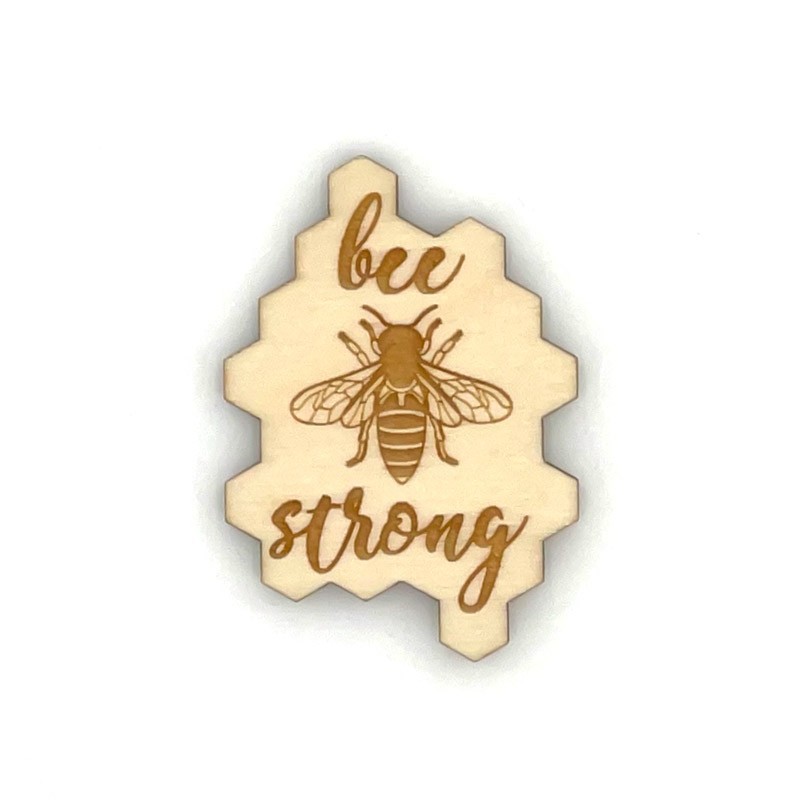 Magnet en bois “Bee Strong”