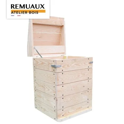 Composteur 300L avec coffre fabriqué par l'atelier de menuiserie Apiculture Remuaux dans le Tarn Composteur 300L avec coffre fabriqué par l'atelier de menuiserie Apiculture Remuaux dans le Tarn