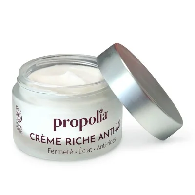 Pot en verre de la crème riche anti-âge Propolia certifiée Bio - Pollen & Acide hyaluronique Pot en verre de la crème riche anti-âge Propolia certifiée Bio - Pollen & Acide hyaluronique