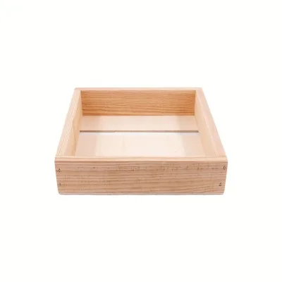 Coffret 25 x 25 cm en bois fabriqué en France par l'atelier de menuiserie Remuaux Coffret 25 x 25 cm en bois fabriqué en France par l'atelier de menuiserie Remuaux