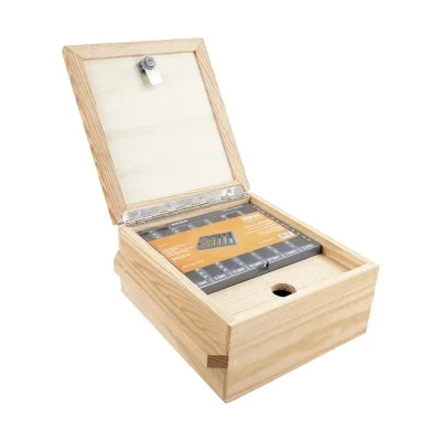 Caisse à monnaie en bois fabriquée en France dans notre atelier de menuiserie Caisse à monnaie en bois fabriquée en France dans notre atelier de menuiserie