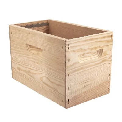 Corps de ruchette 6 cadres en pin des Landes, format 280x500x310 mm Corps de ruchette 6 cadres en pin des Landes, format 280x500x310 mm