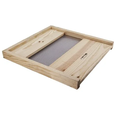 Plateau bois ruche 12 cadres Dadant Langstroth avec grillage inox 450x17 mm – fond de ruche ventilé Plateau bois ruche 12 cadres Dadant Langstroth avec grillage inox 450x17 mm – fond de ruche ventilé