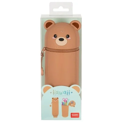 Trousse ours Legami présentée dans son emballage - collection Kawaii Dream Big, 2-en-1. Trousse ours Legami présentée dans son emballage - collection Kawaii Dream Big, 2-en-1.