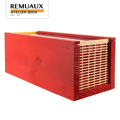 Vue arrière du piège à frelon asiatique Red trap fabriqué par l'atelier de menuiserie Apiculture Remuaux