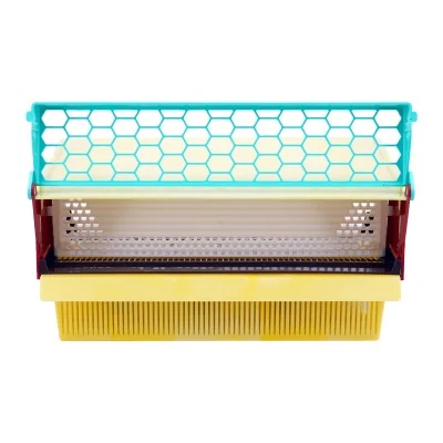 Trappe à pollen pour ruche avec bac collecteur et grille losange